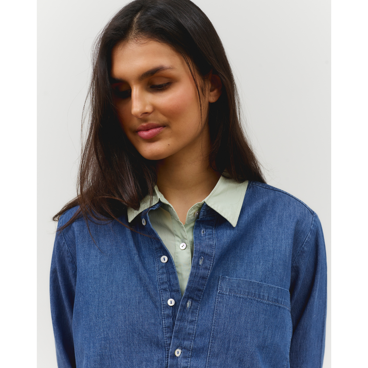 Molly Shirt SS25 MAR/APR